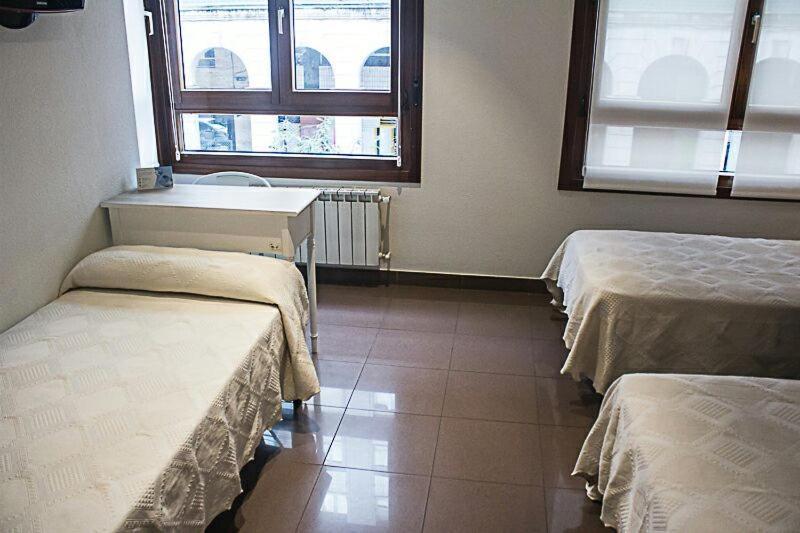 Hotel Playa Poniente Χιχόν Εξωτερικό φωτογραφία