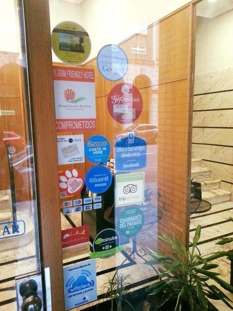 Hotel Playa Poniente Χιχόν Εξωτερικό φωτογραφία